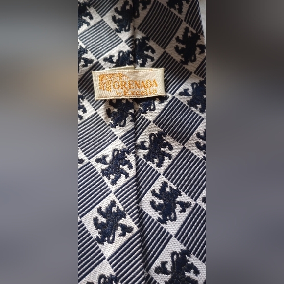 Designer and Vintage Tie Collection. SIX FOR ONE BUNDLE. Black Tones. - Picture 9 of 11